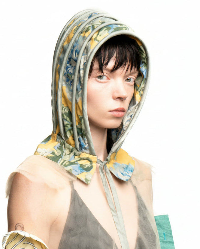 Upcycled bonnet-style hood