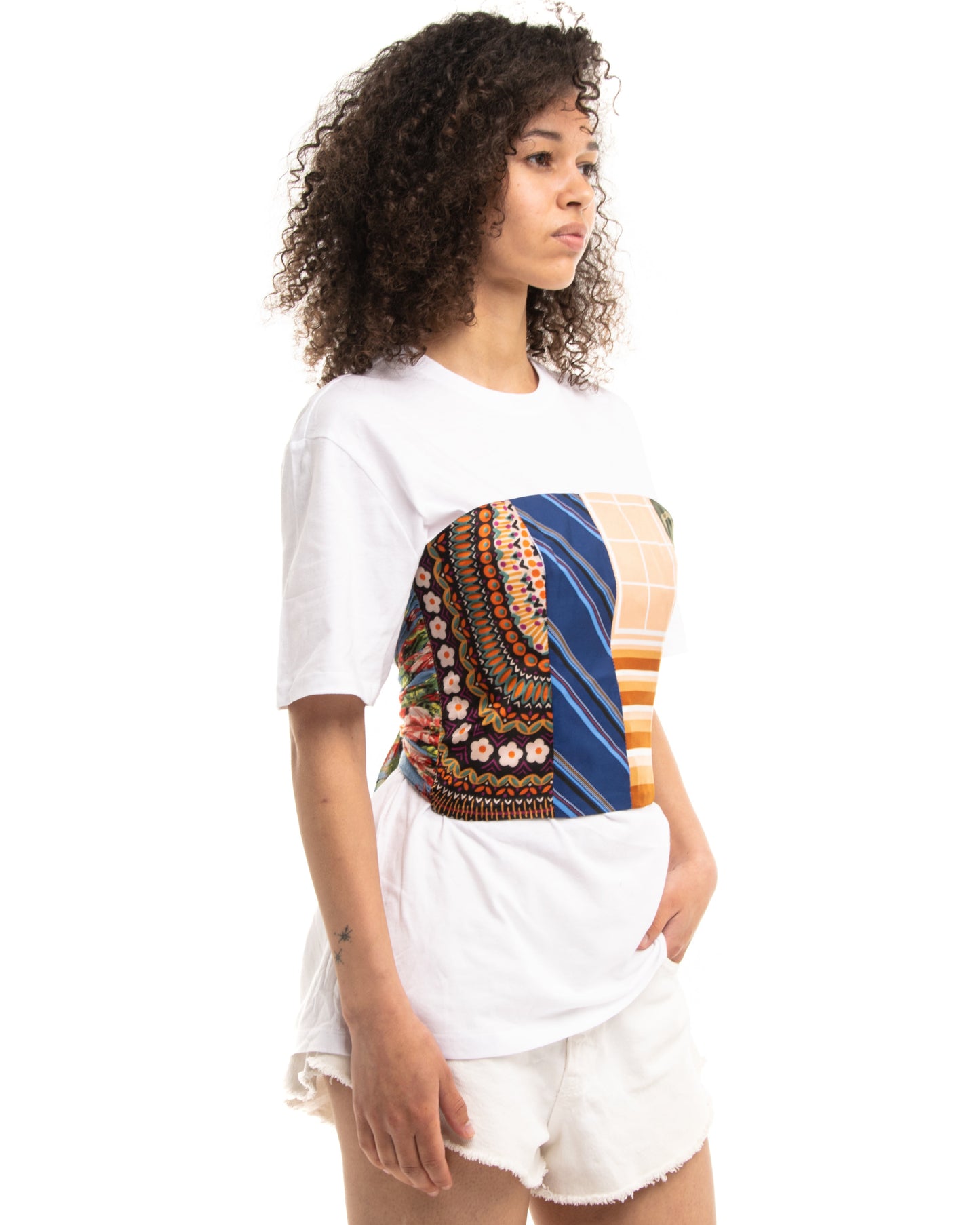T-shirt with corset
