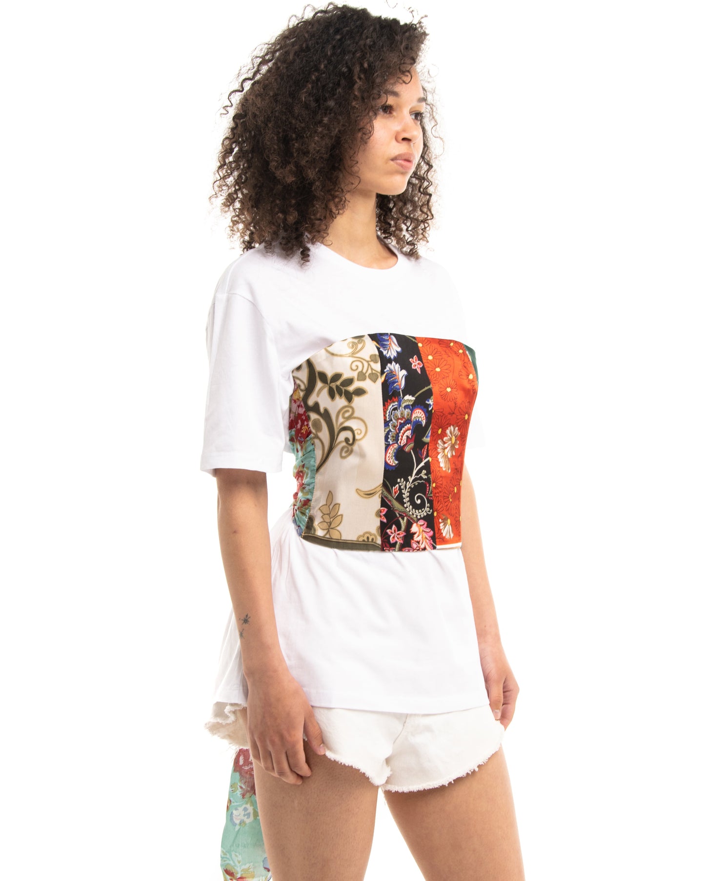 T-shirt with corset